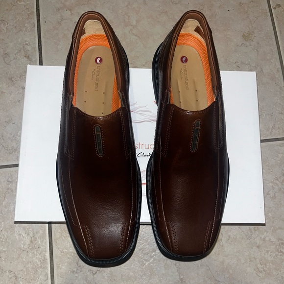 Unstructured Clark’s Slide On Sheridan Go Dress Shoes - Picture 3 of 8